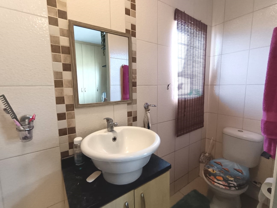 2 Bedroom Property for Sale in Parsonsvlei Eastern Cape